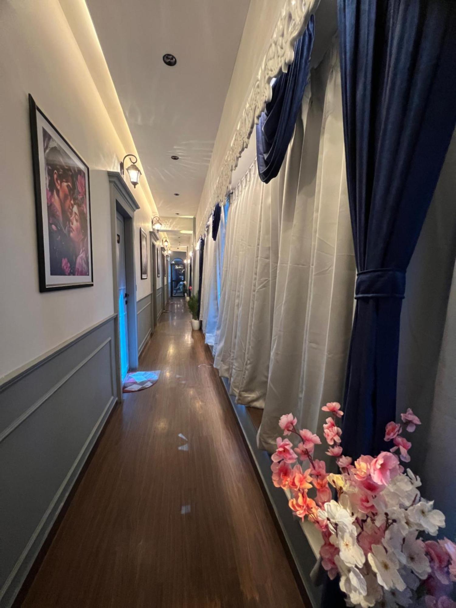 V Love Hotel Surat Exterior photo